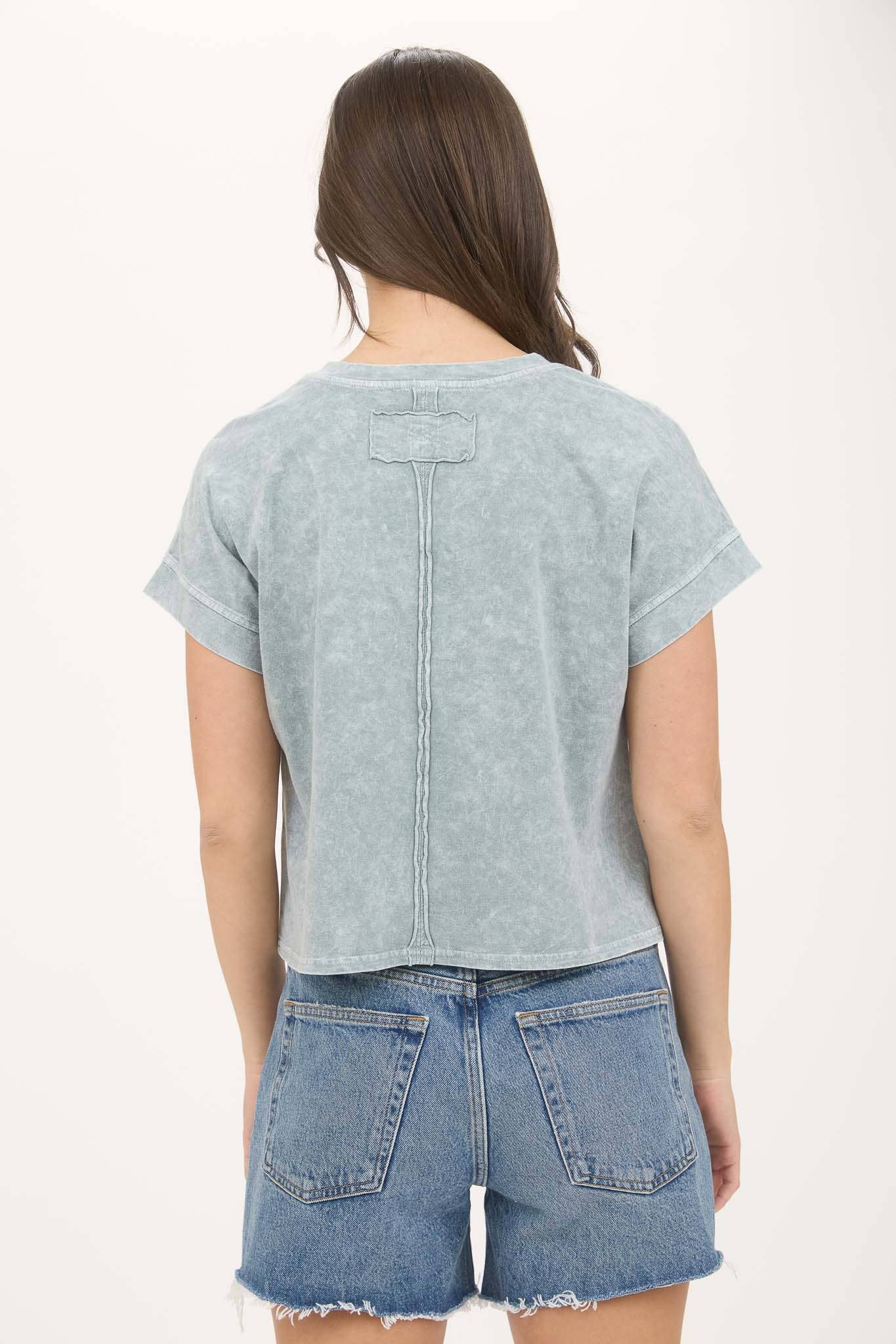 TOPS: WASHED EXTENDED SHOULDER SHORT SLEEVE KNIT TOP