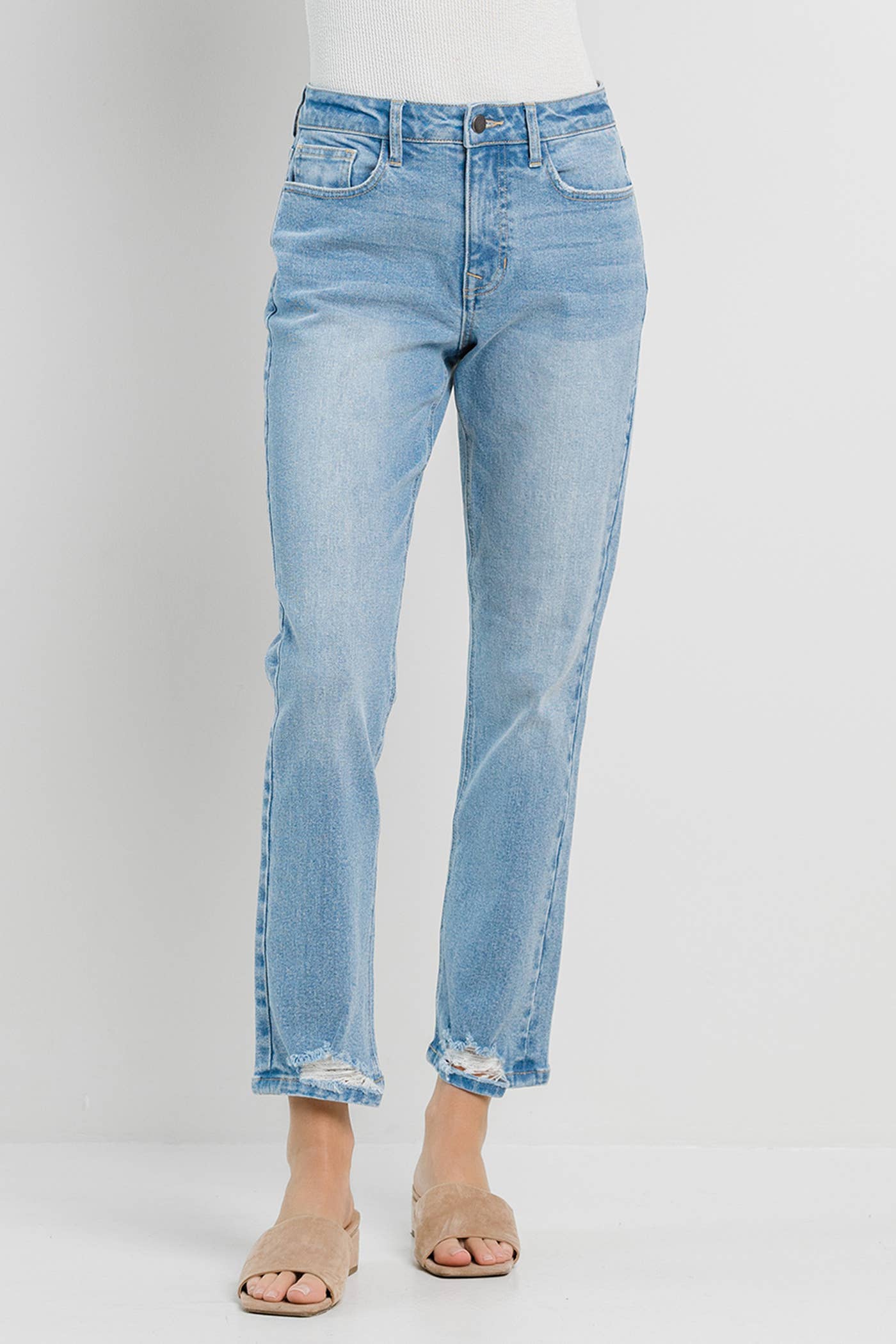 JEANS: Straight with Grinded Hem
