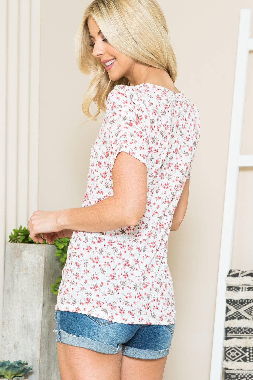 MUST HAVE TOPS: Textured Ruched Top-2 Colors
