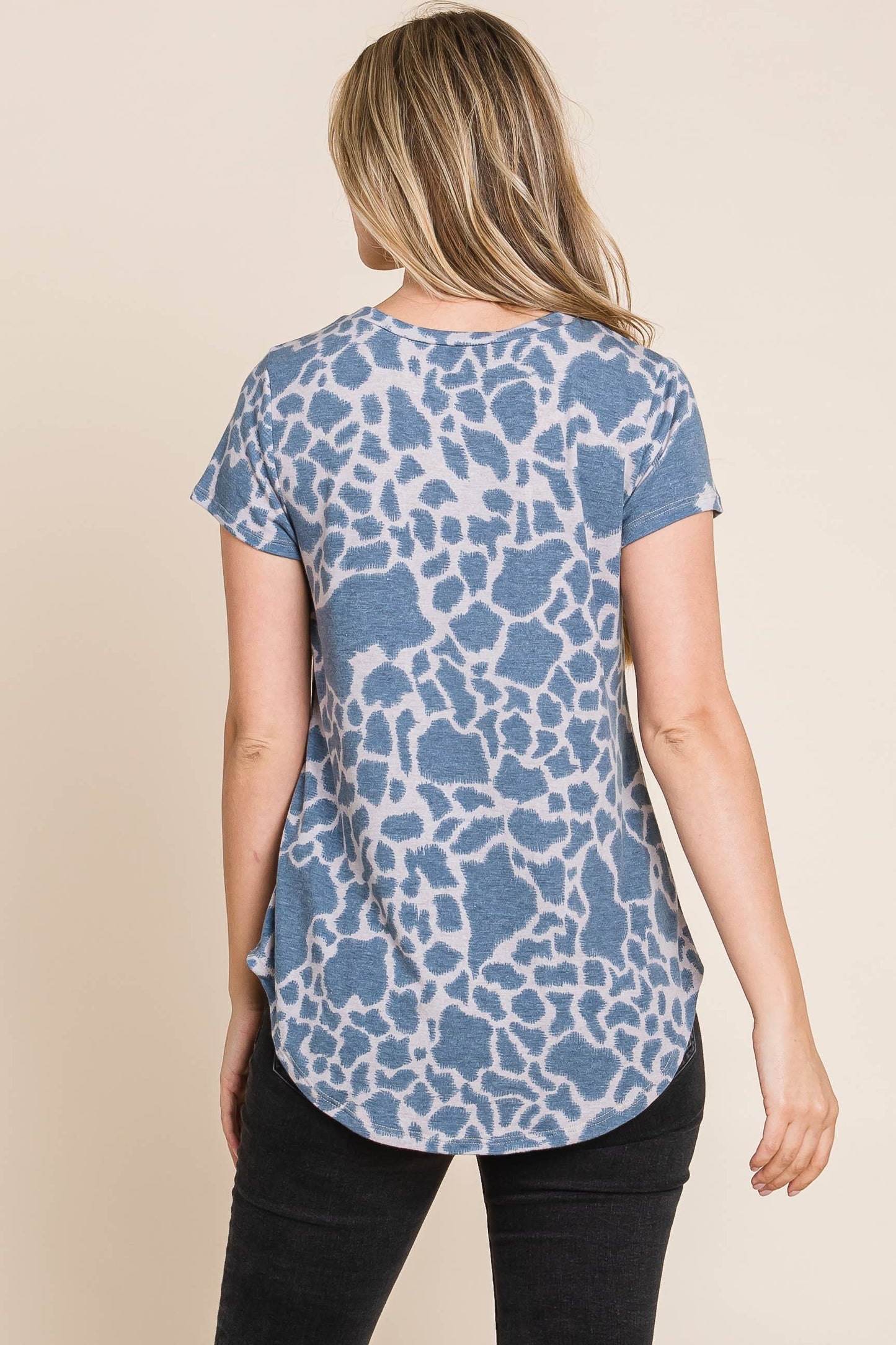 TOPS: ESSENTIALS WOMEN'S TEE