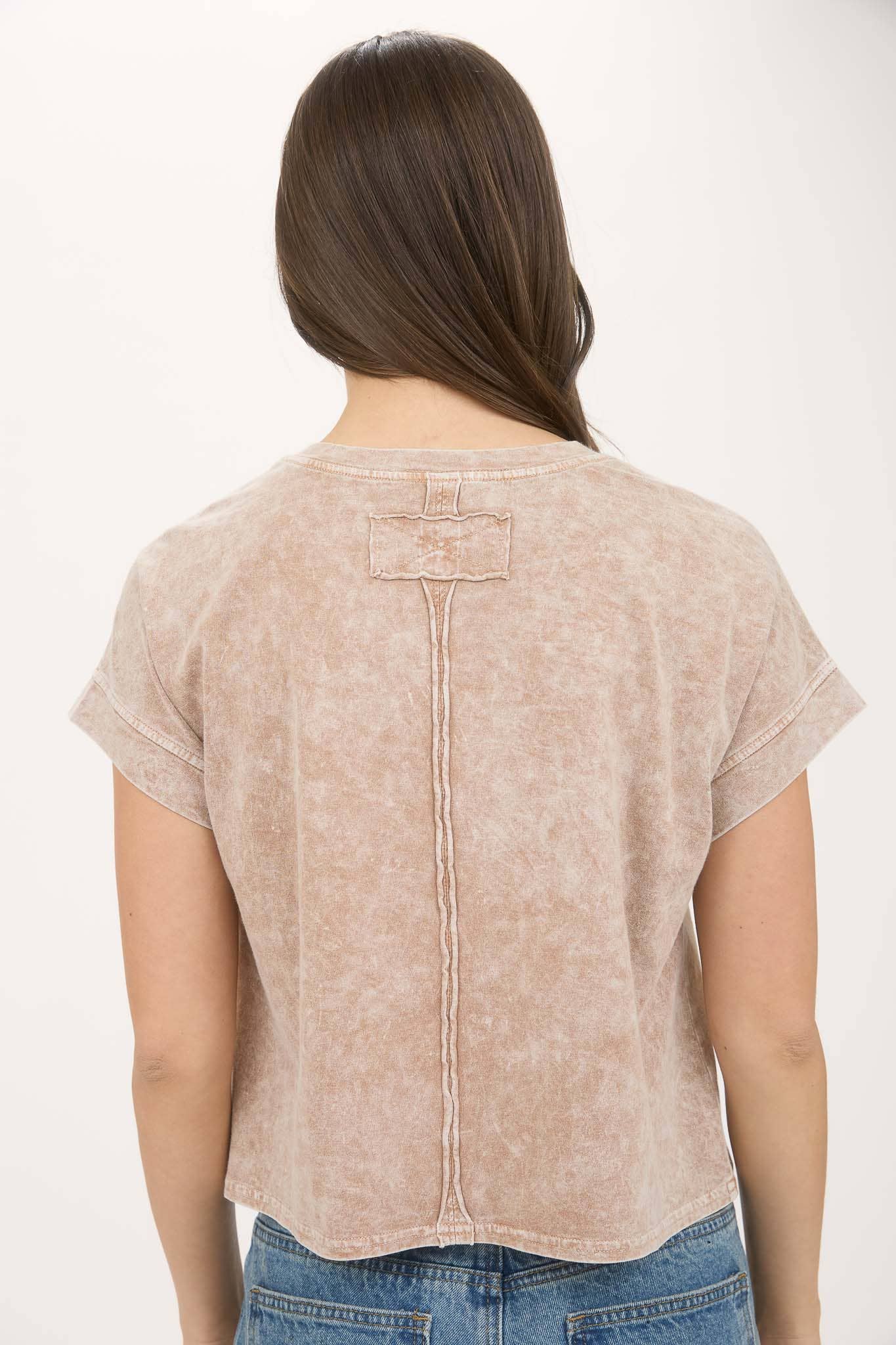 TOPS: WASHED EXTENDED SHOULDER SHORT SLEEVE KNIT TOP