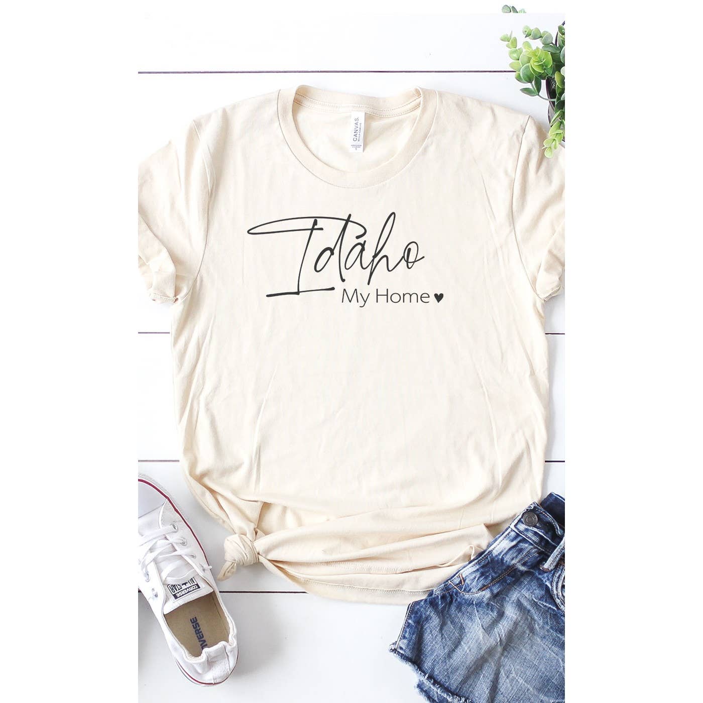 GRAPHIC TEE: Idaho my home graphic tee