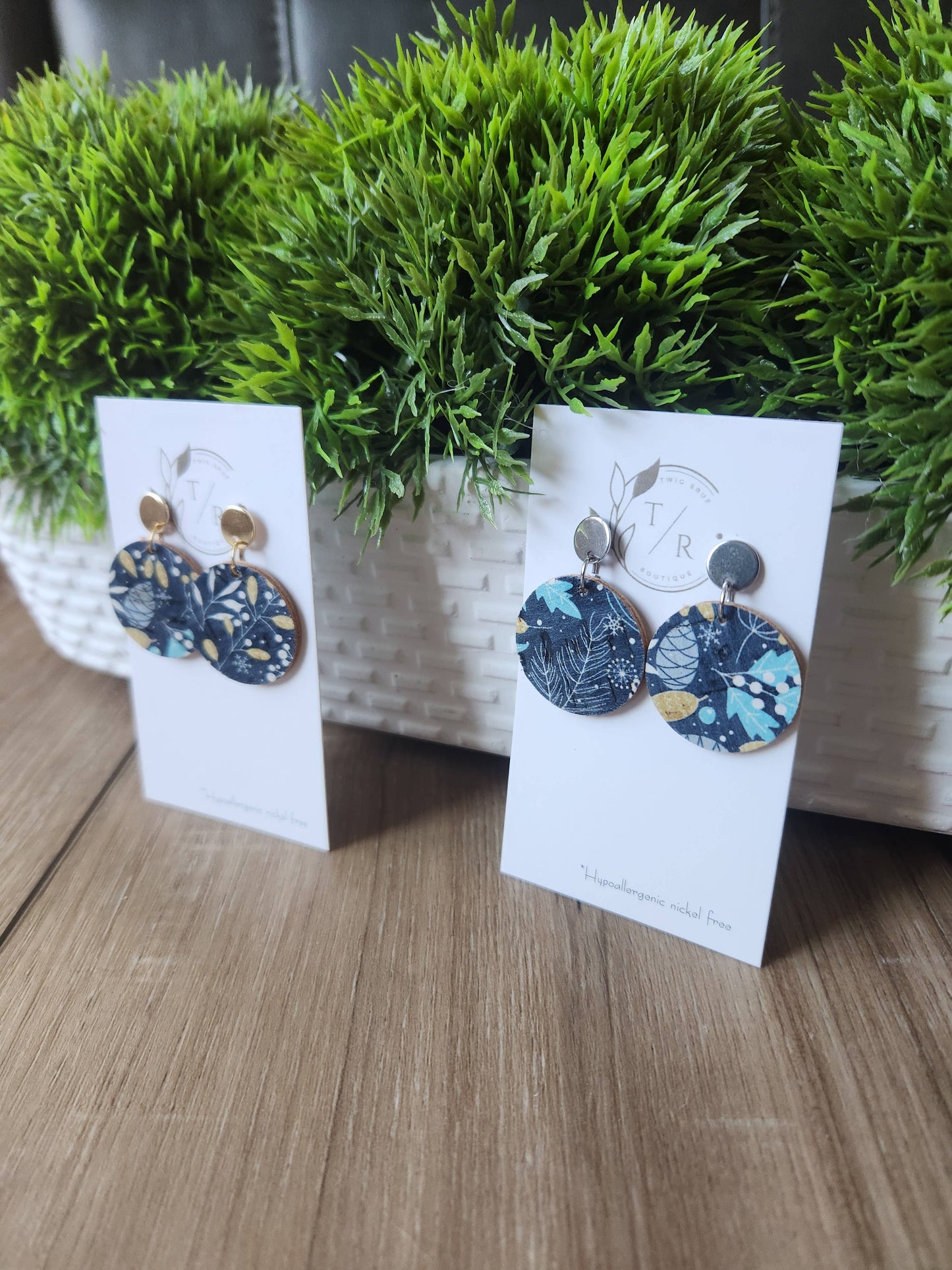 JEWELRY: Winter leather dangles