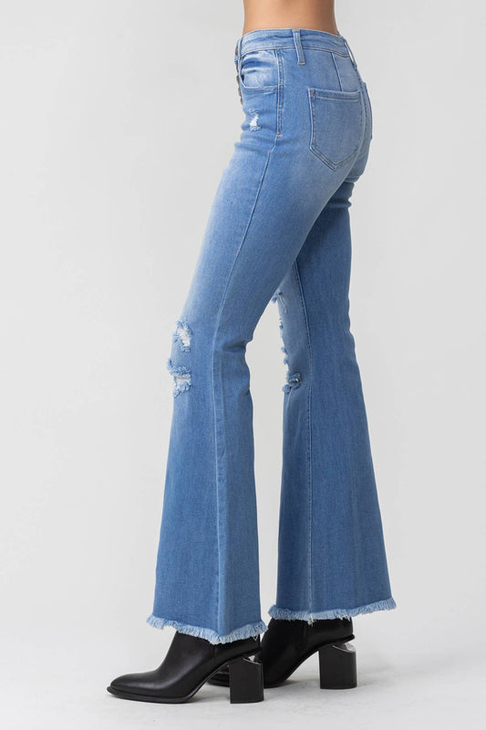 MUST HAVE JEANS: High Rise Exposed Button Flare