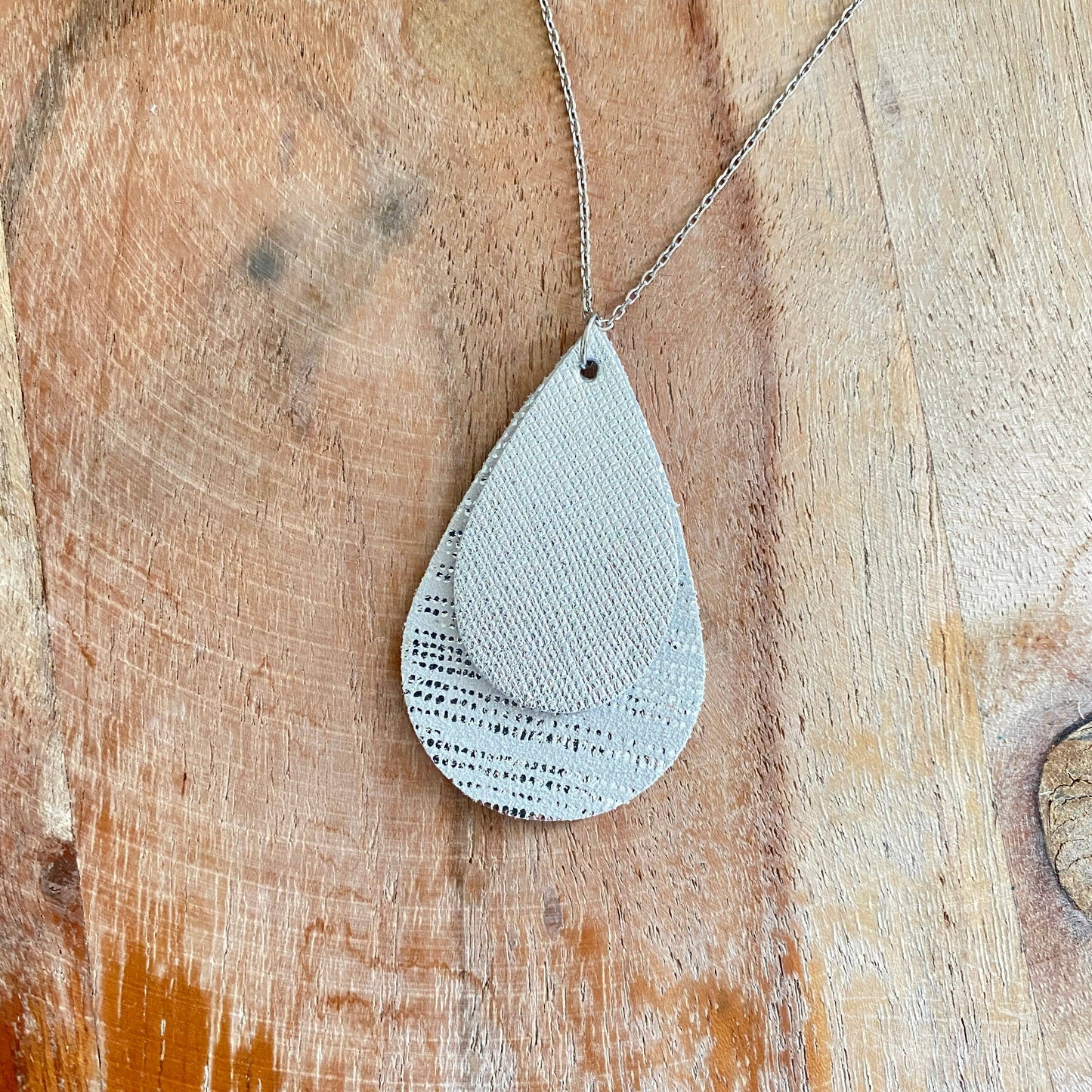 JEWELRY: Silver & Taupe Stripe