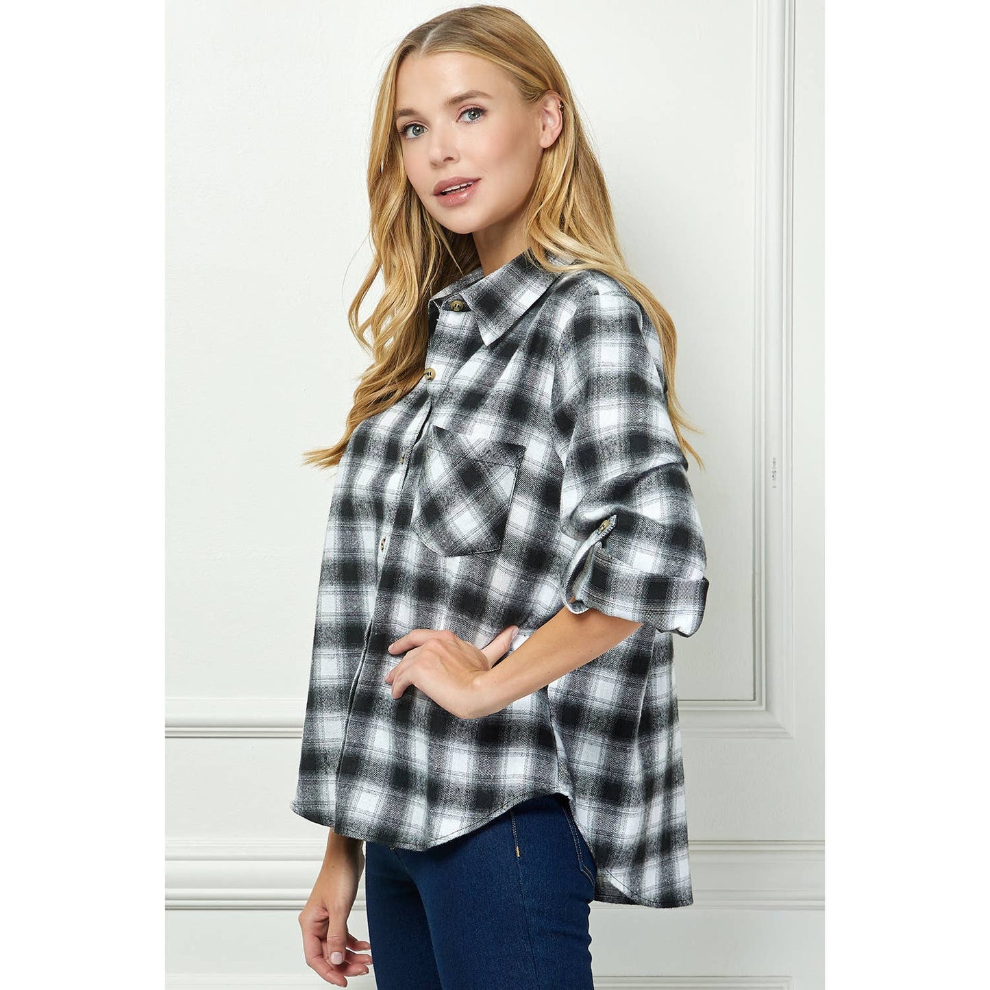 TOPS: PLAID FLANNEL ROLL SLEEVES  COLLAR NECK SHIRTS