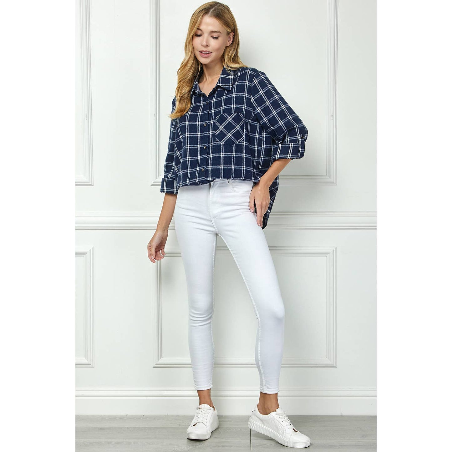 TOPS: PLAID FLANNEL ROLL SLEEVES  COLLAR NECK SHIRTS