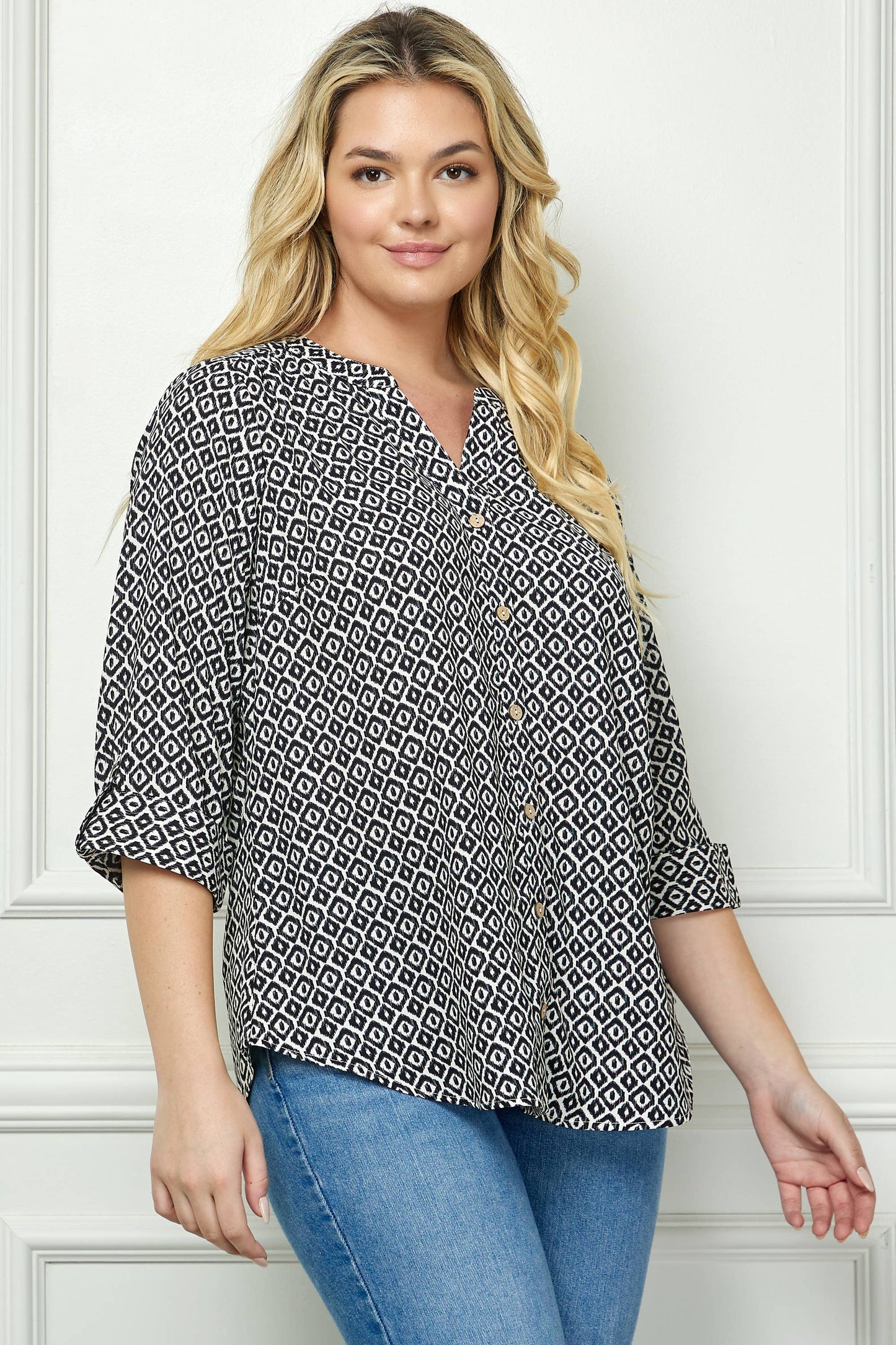 PLUS TOPS: MANDARIN COLLAR  PLAKET  BLOUSE