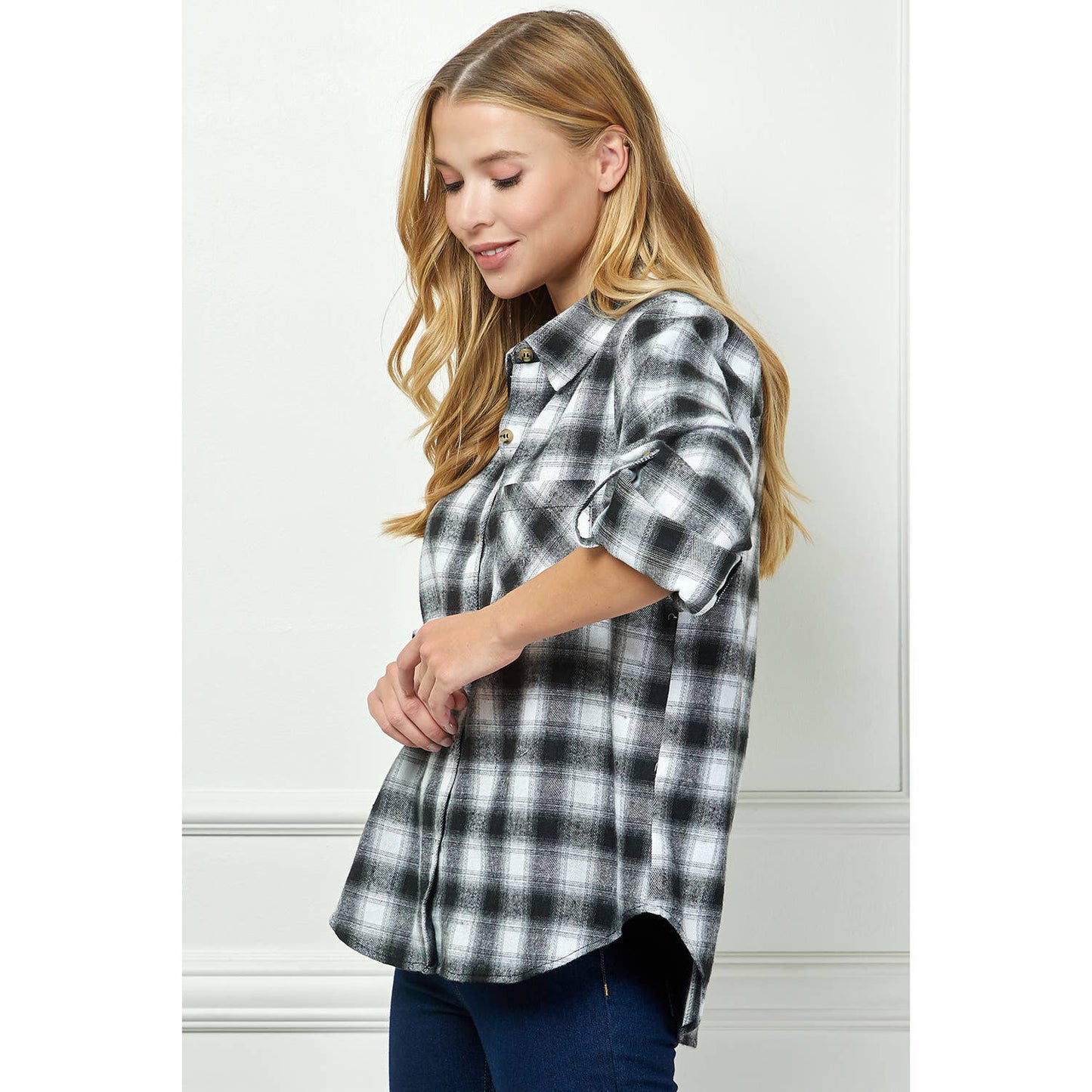 TOPS: PLAID FLANNEL ROLL SLEEVES  COLLAR NECK SHIRTS
