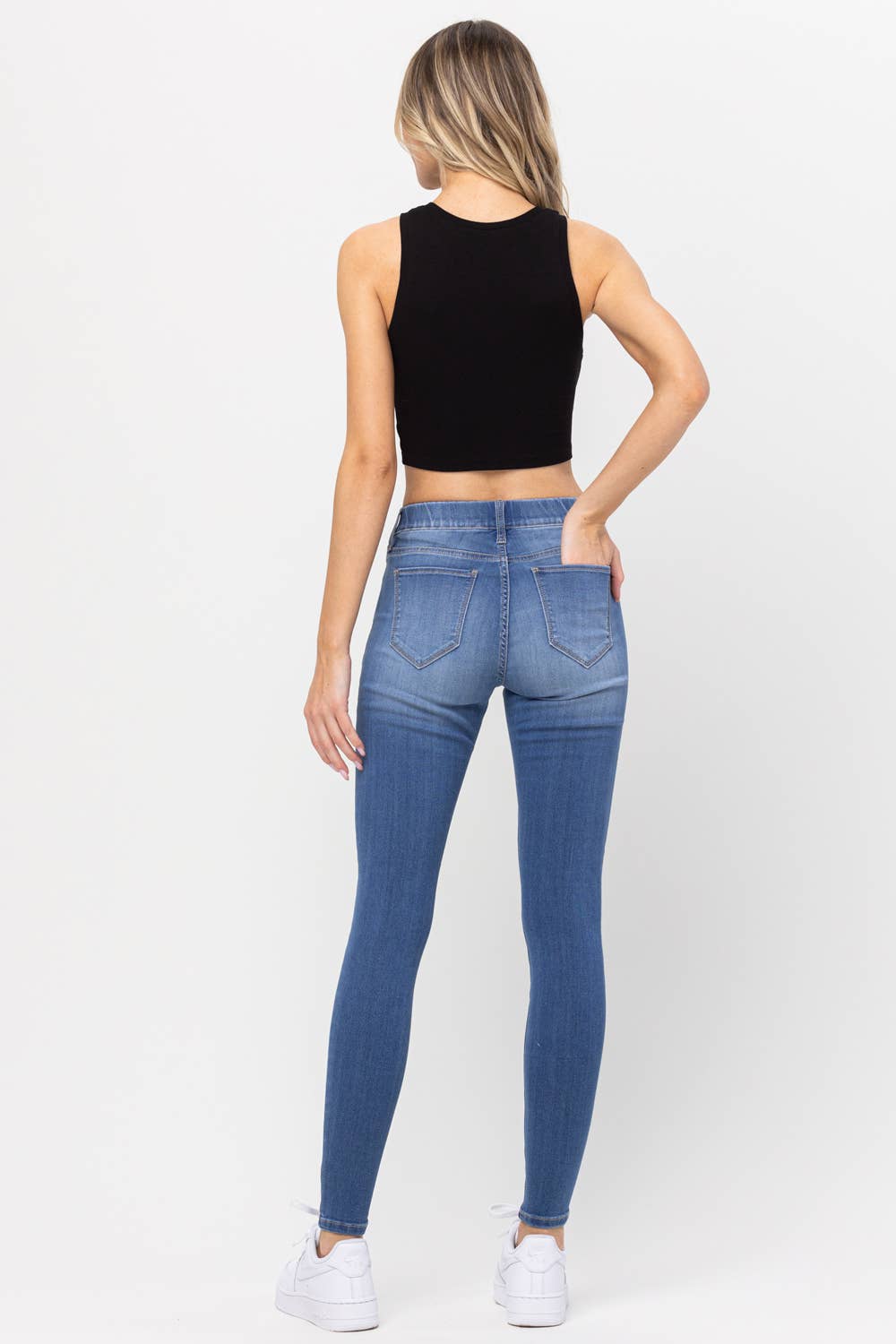 JEANS: Mid Rise Pull On Skinny - Light Wash