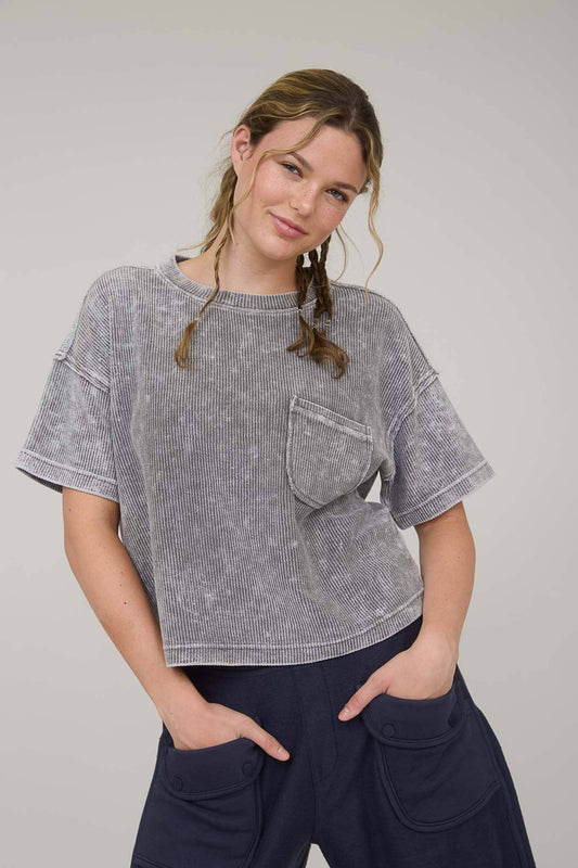 TOPS: WASHED RIBBED SHORT SLEEVE TEE WITH POCKET
