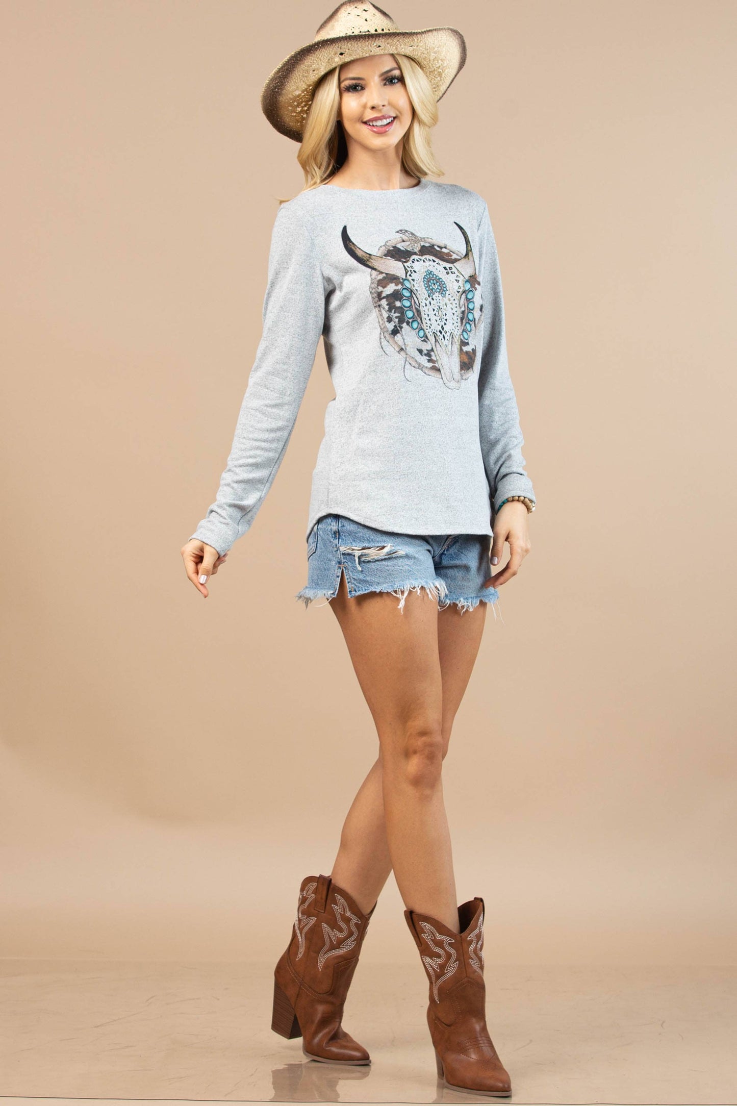 TOPS: BULL SKULL GRAPHIC LONG SLEEVE HACCI TOP