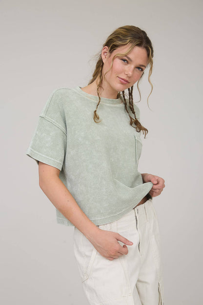 TOPS: WASHED RIBBED SHORT SLEEVE TEE WITH POCKET