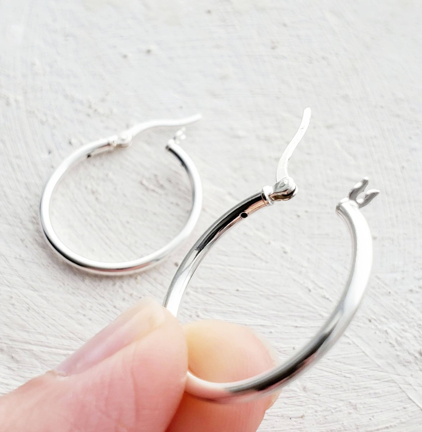 Silver Tube Hoops Earrings (25mm) - Medium
