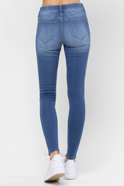 JEANS: Mid Rise Pull On Skinny - Light Wash