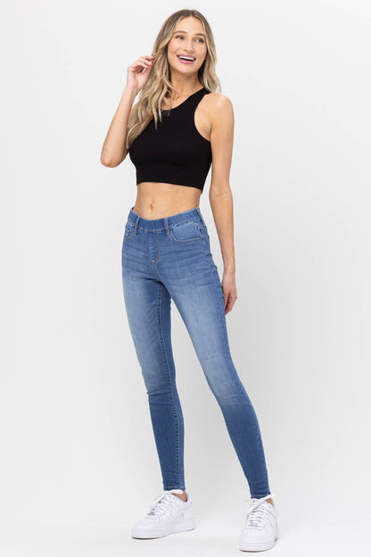 JEANS: Mid Rise Pull On Skinny - Light Wash