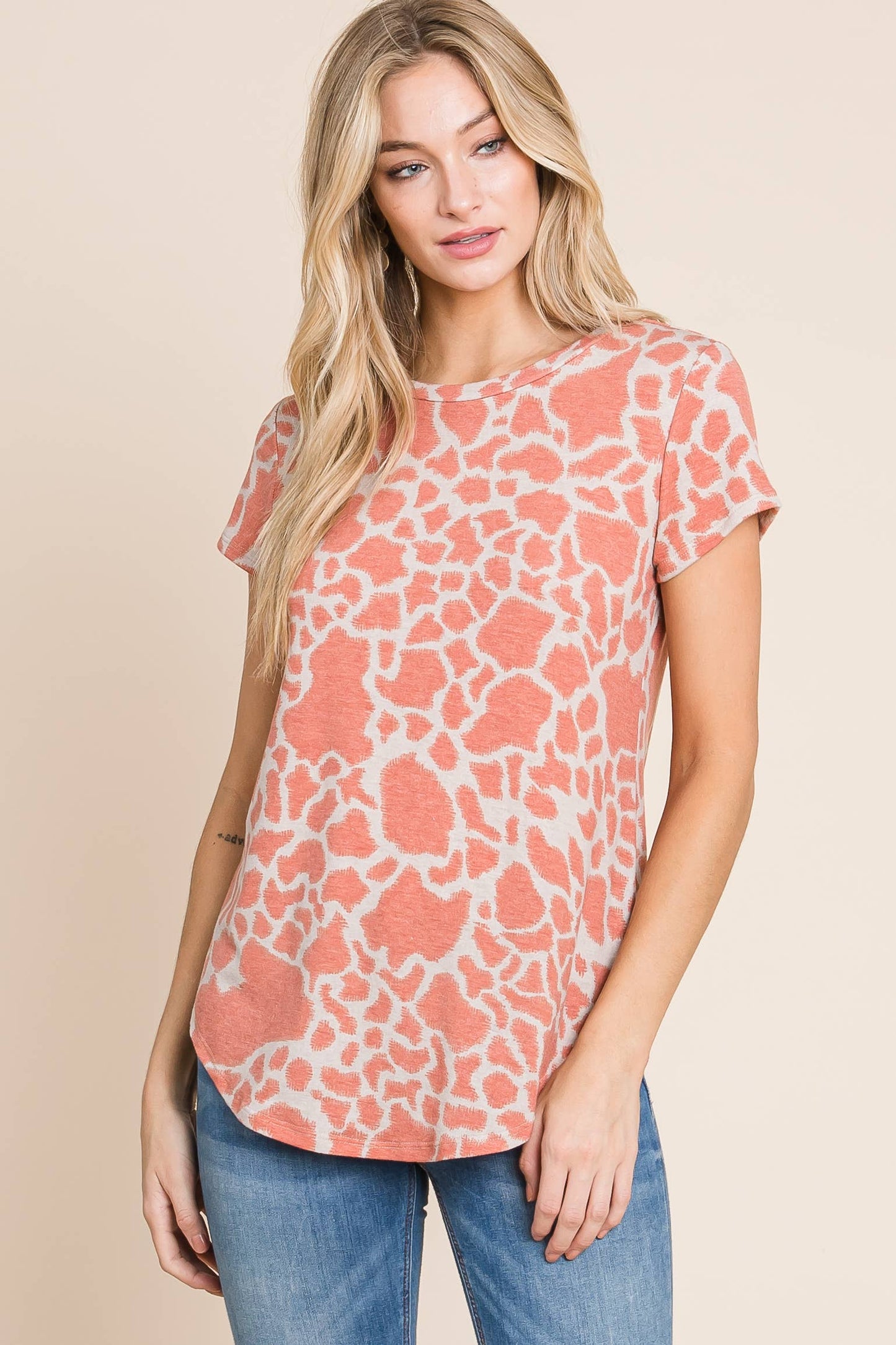 TOPS: ESSENTIALS WOMEN'S TEE