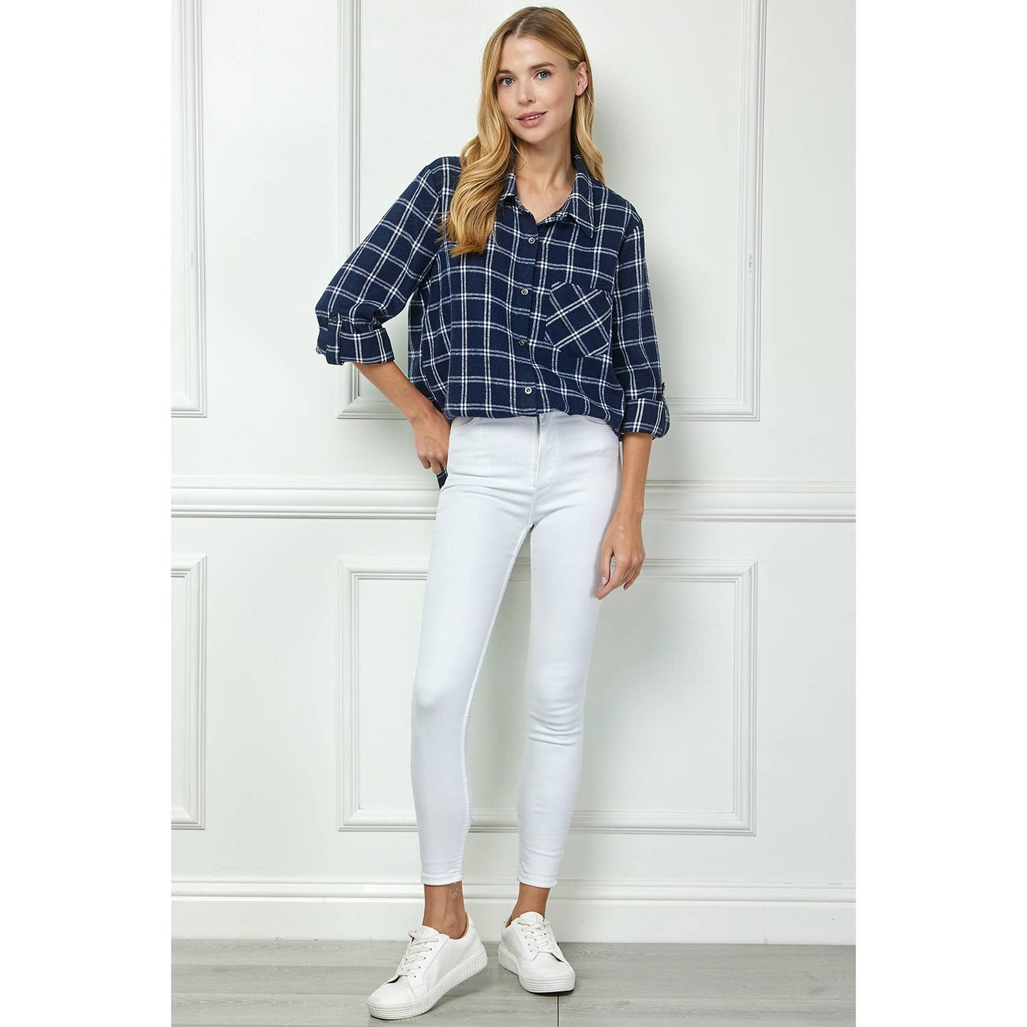 TOPS: PLAID FLANNEL ROLL SLEEVES  COLLAR NECK SHIRTS