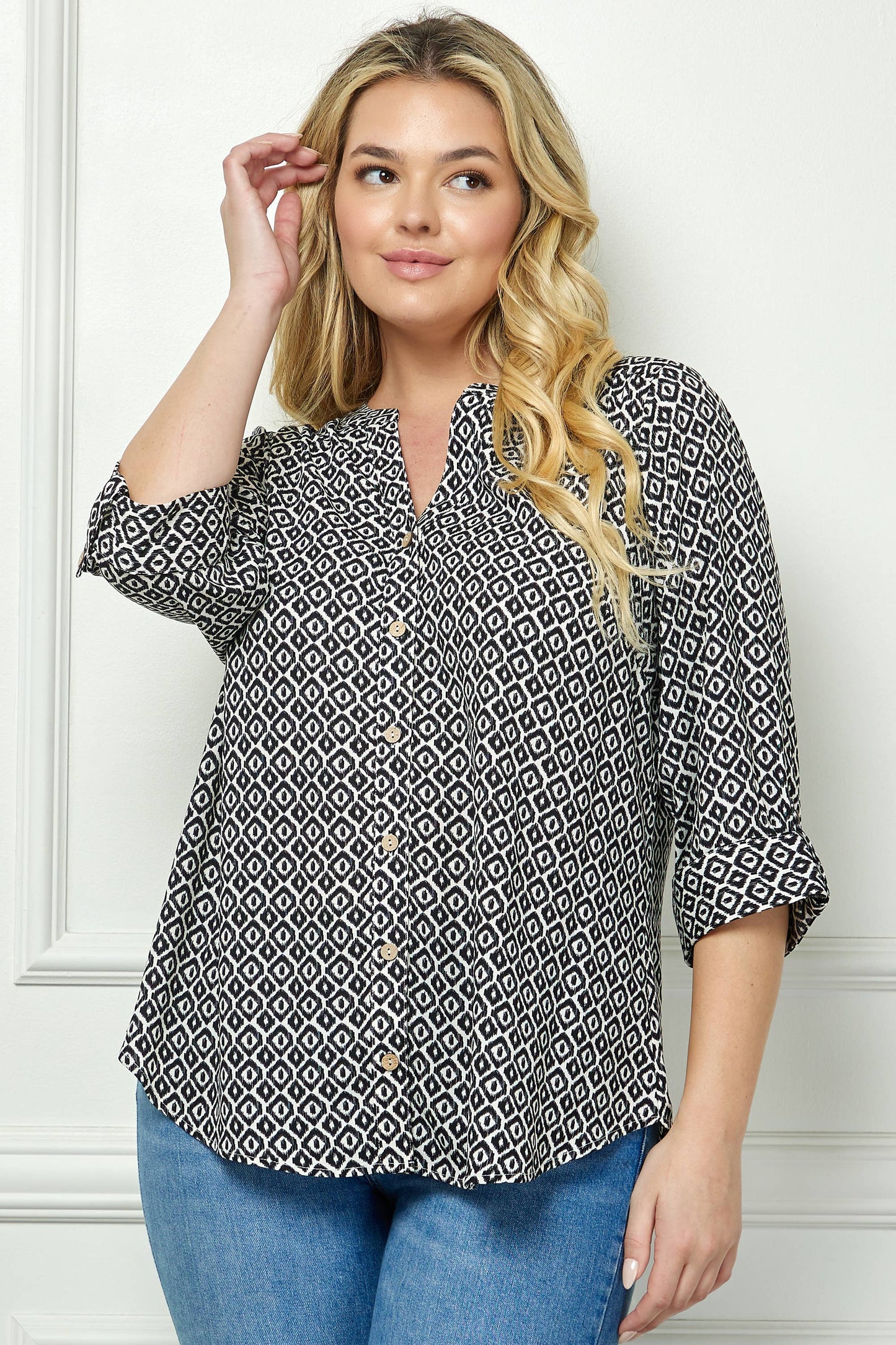 PLUS TOPS: MANDARIN COLLAR  PLAKET  BLOUSE